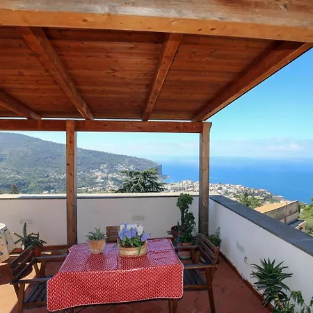 Appartamento Bella Casa Panoramica A Vico Equense
